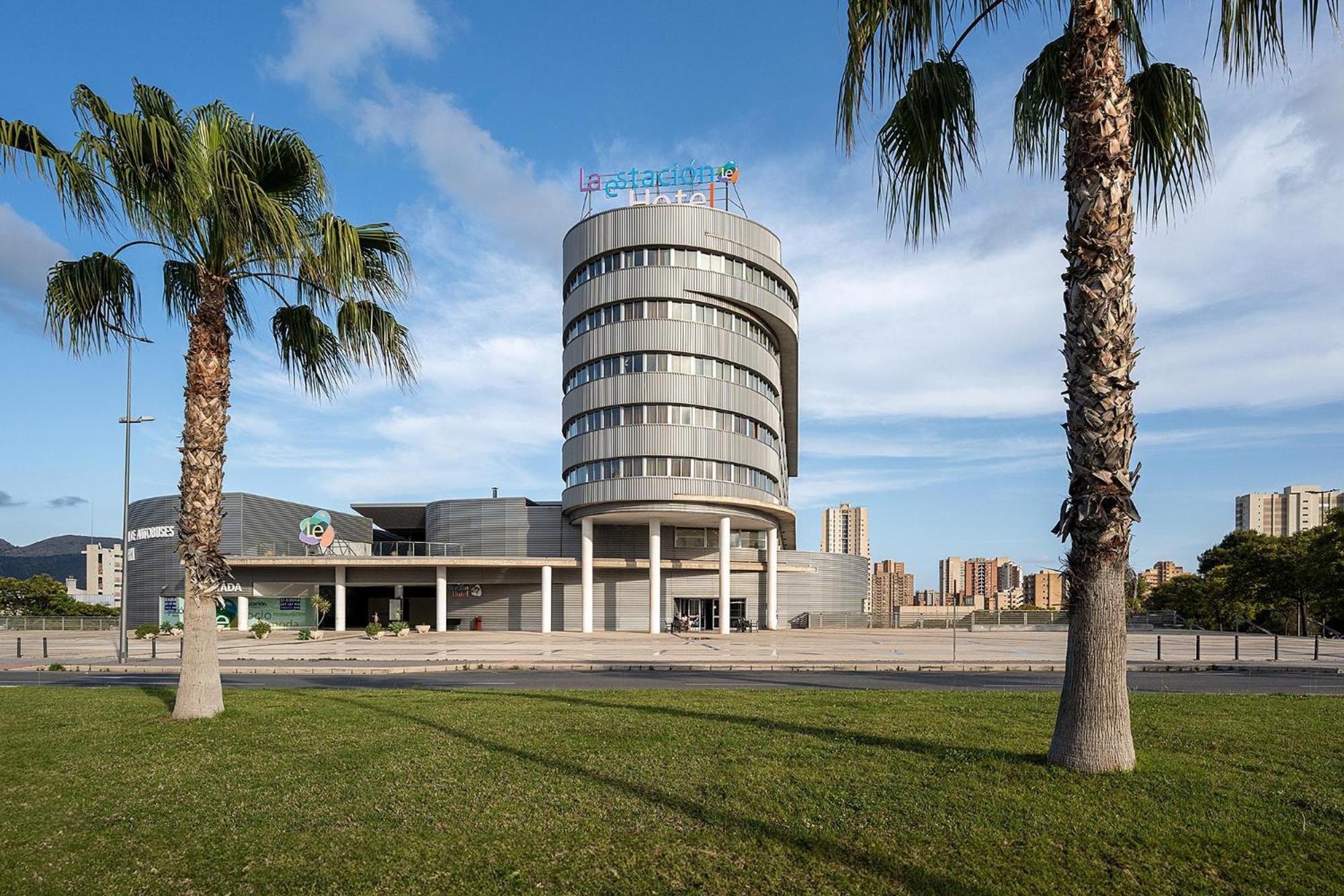 La Estacion Hotel Benidorm Luaran gambar